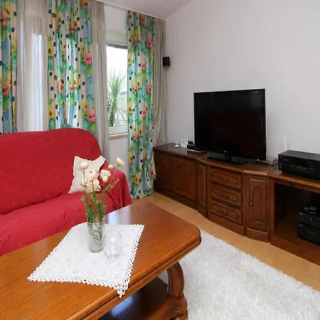 Angel - Garden Apartamento Makarska